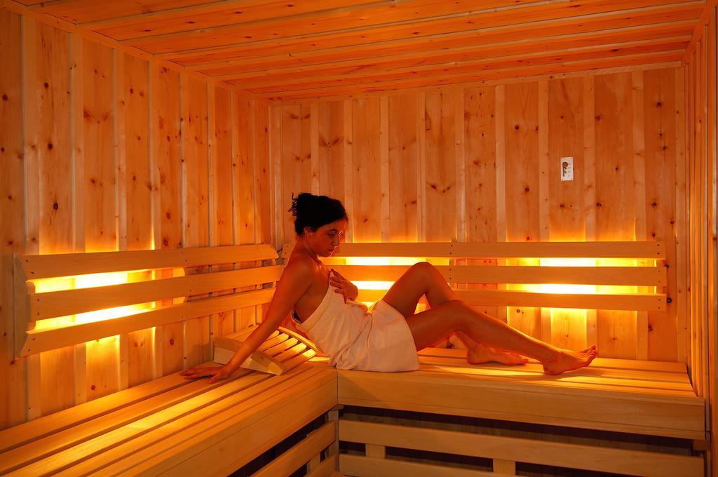 Hotel Viktoria カステルロット エクステリア 写真
